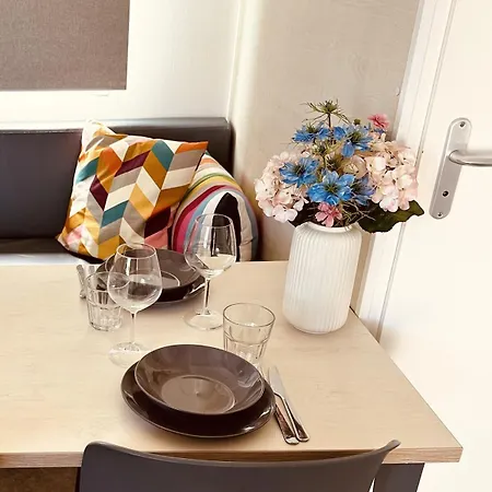 30m From The Terrace, Bikes & Parking